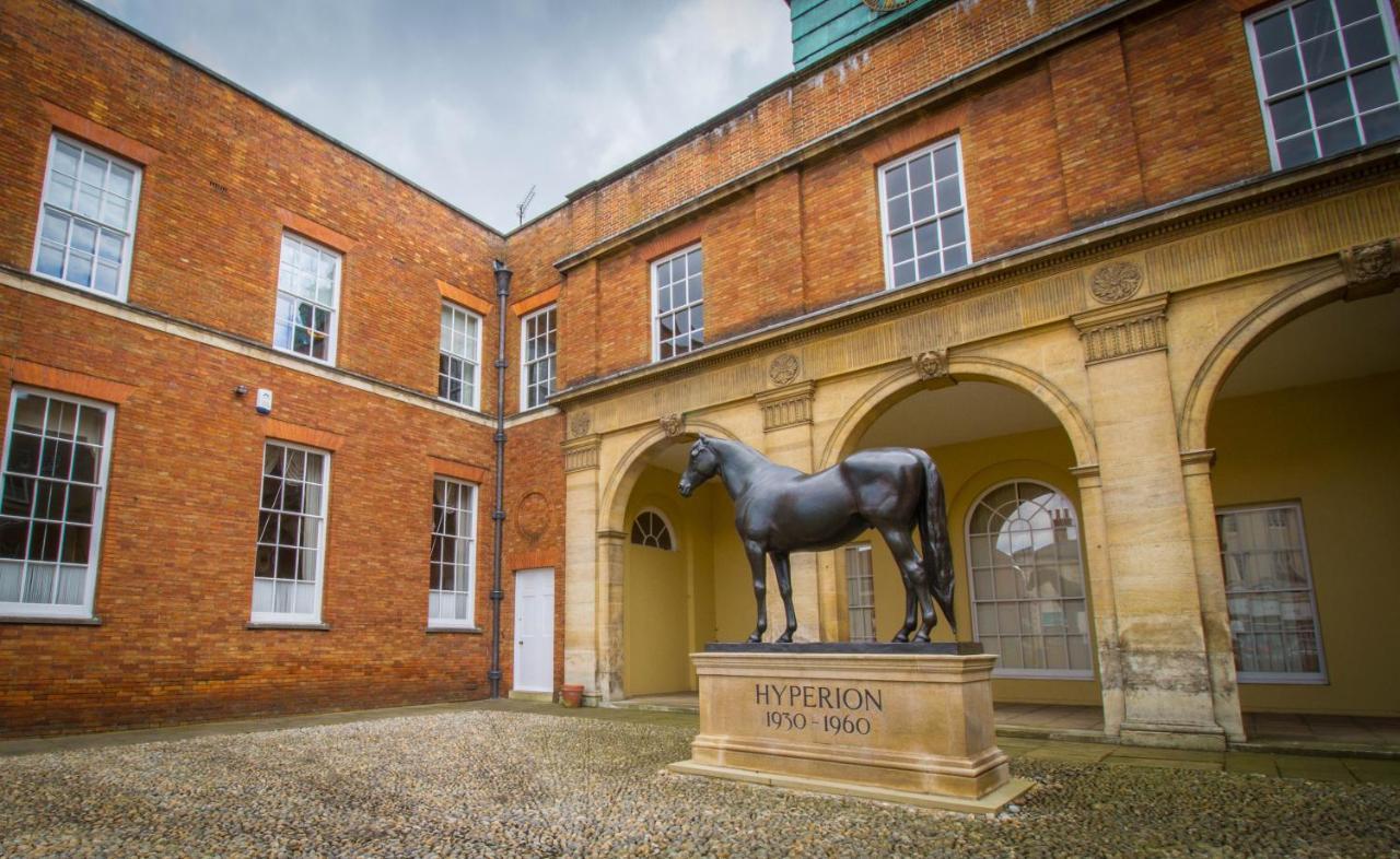 The Jockey Club Rooms Newmarket  Bagian luar foto