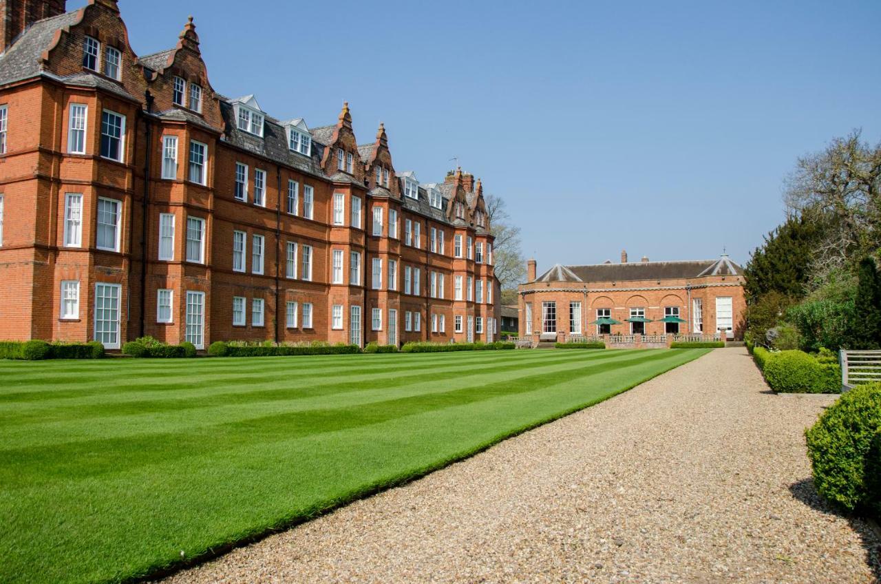 The Jockey Club Rooms Newmarket  Bagian luar foto